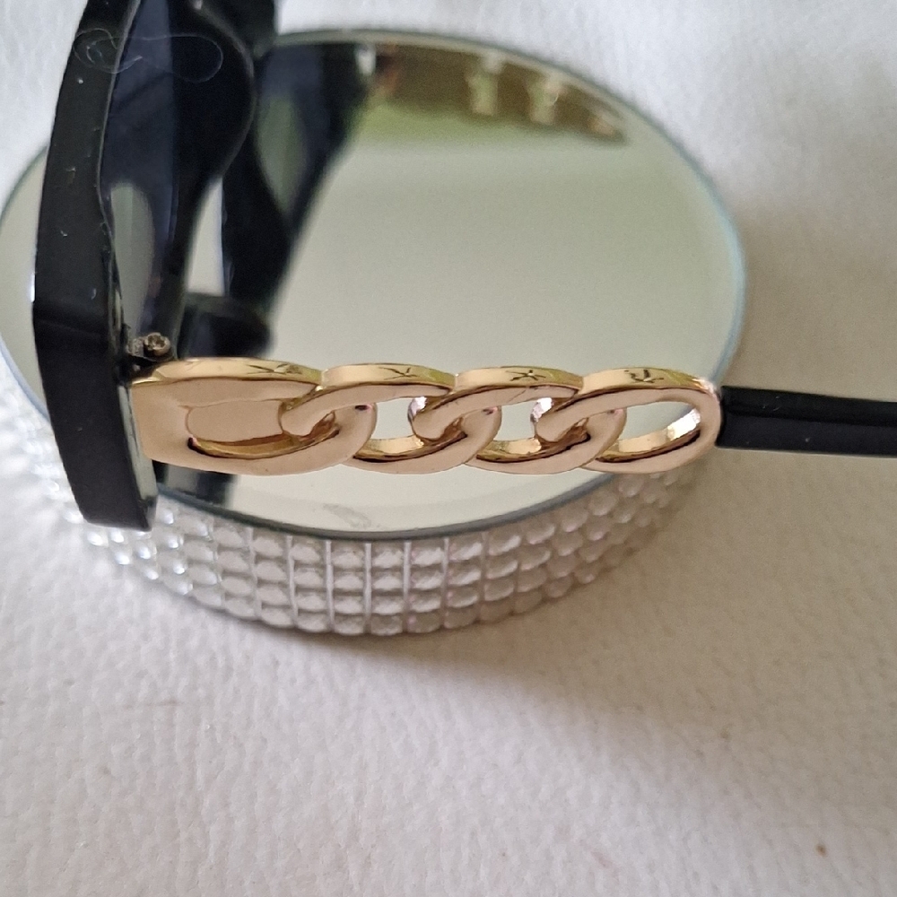 Black Rectangular Women's Sunglasses with Gold Ac… - image 4